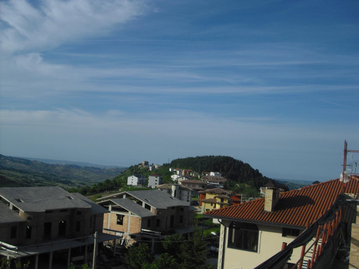 Hotel La Collinetta Montazzoli Esterno foto